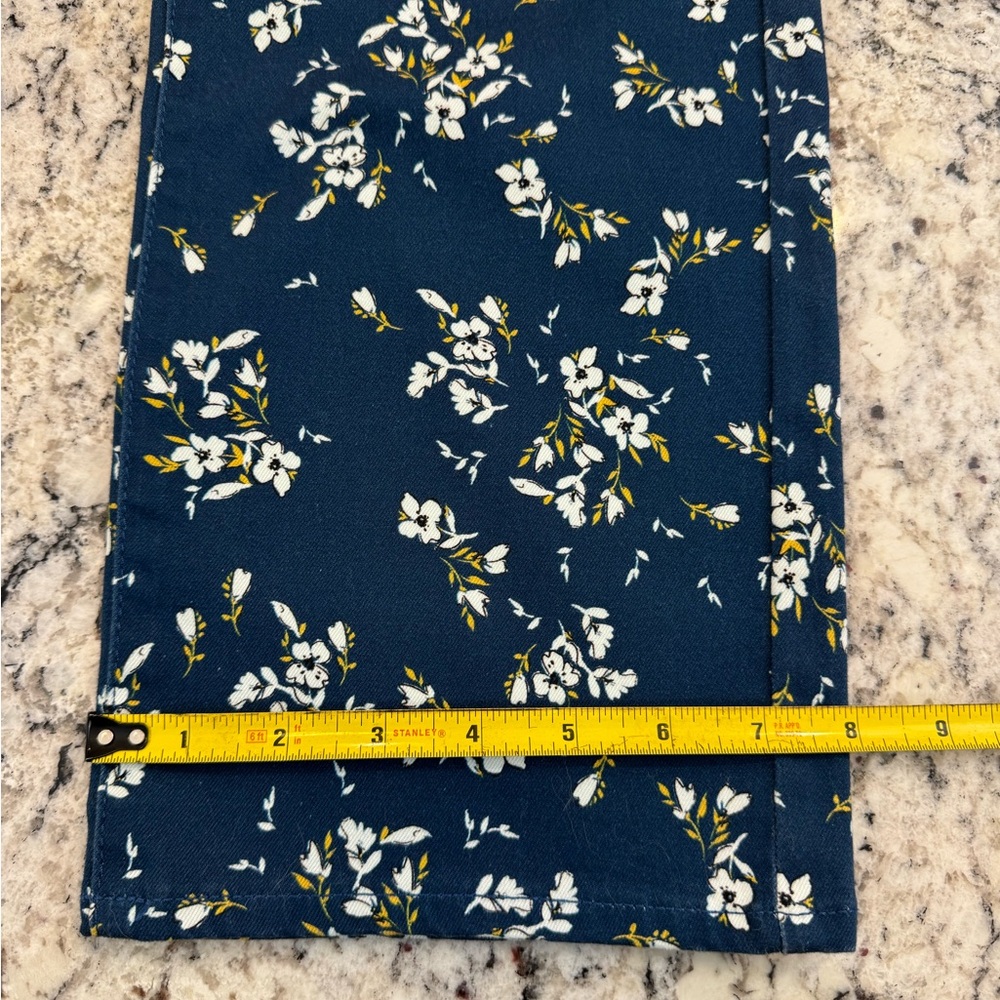 NYDJ Marilyn Straight Floral Print Jeans Size 8 Lift Tuck Technology - Picture 4 of 7
